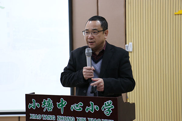 南海區(qū)食品藥品監(jiān)督局獅山分局食用農(nóng)產(chǎn)品快檢設備捐贈儀式在獅山舉